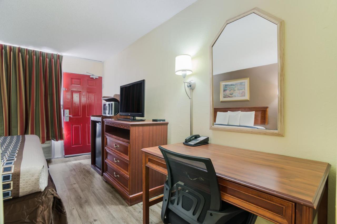 Americas Best Value Inn Tulsa I-44 Oakhurst Kültér fotó