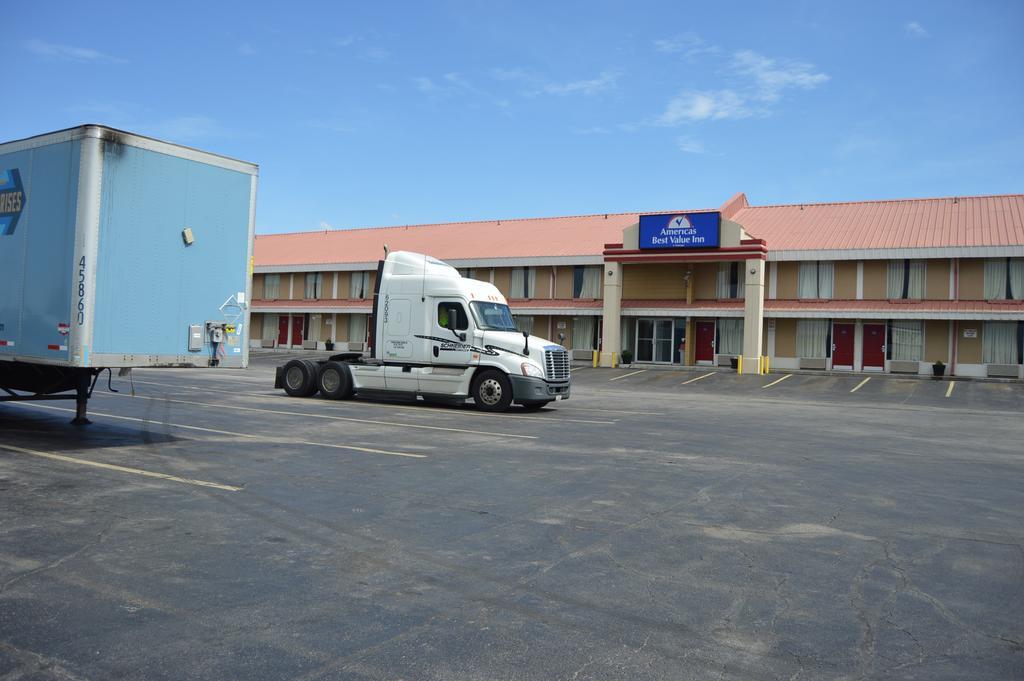 Americas Best Value Inn Tulsa I-44 Oakhurst Kültér fotó
