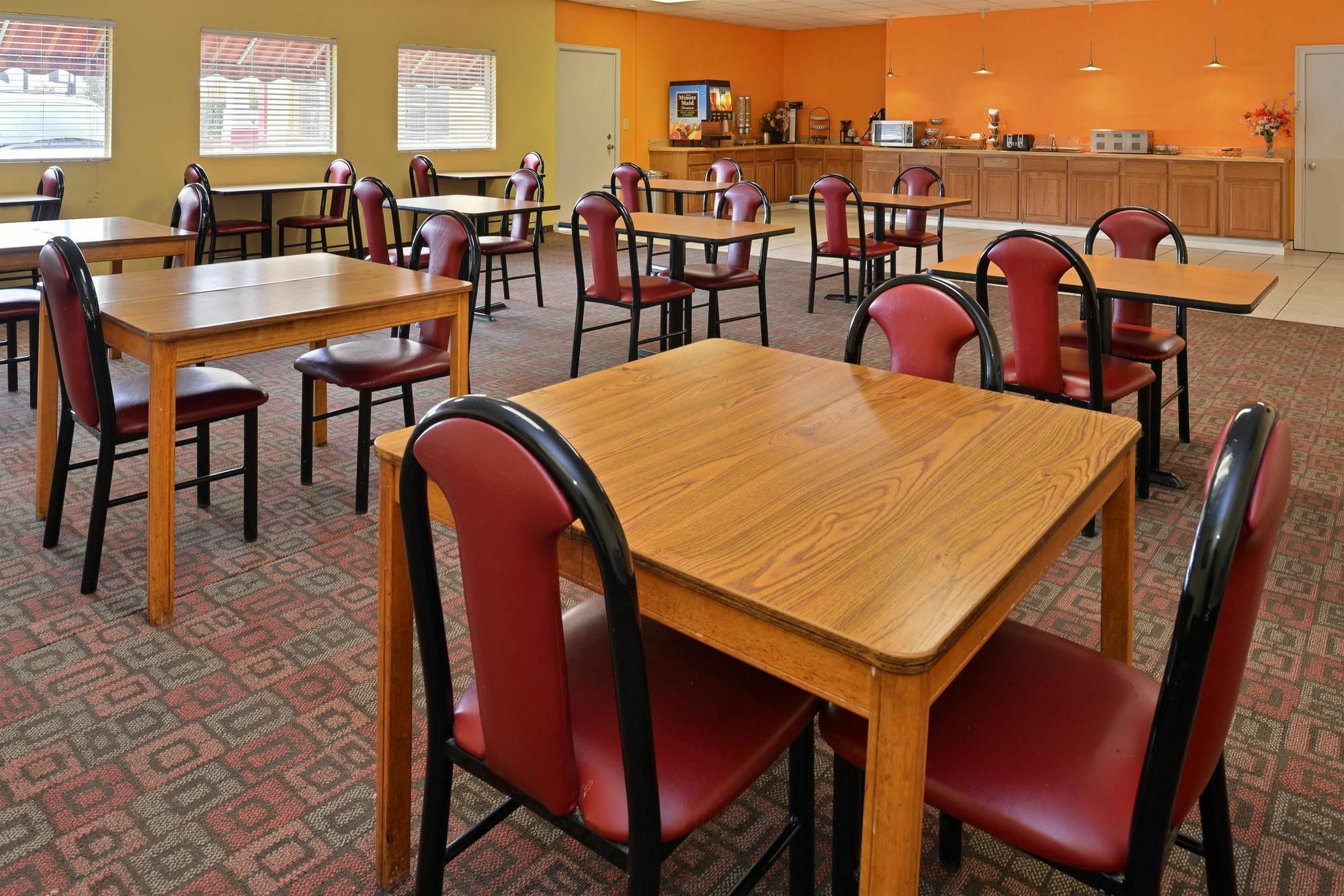 Americas Best Value Inn Tulsa I-44 Oakhurst Kültér fotó