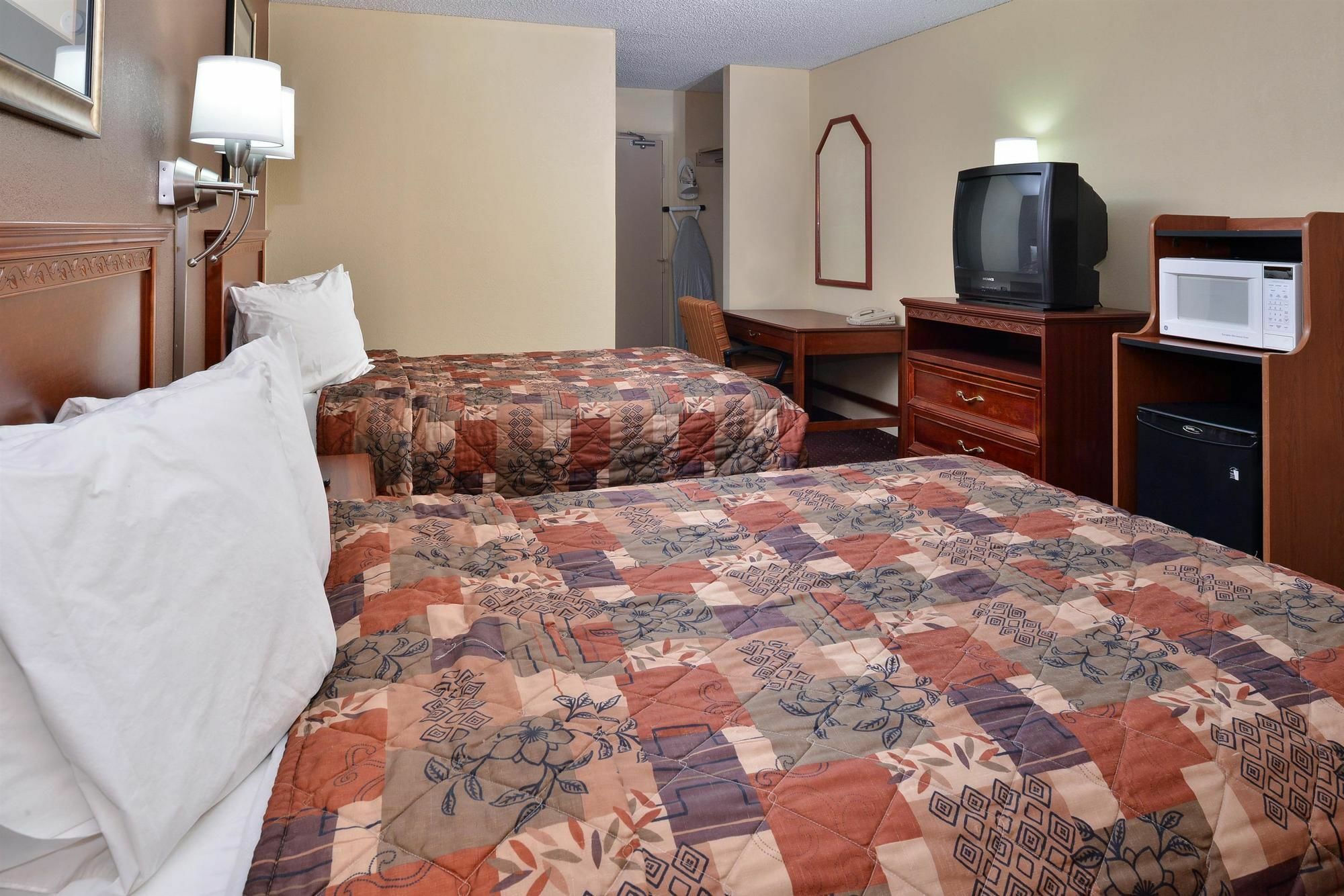 Americas Best Value Inn Tulsa I-44 Oakhurst Kültér fotó