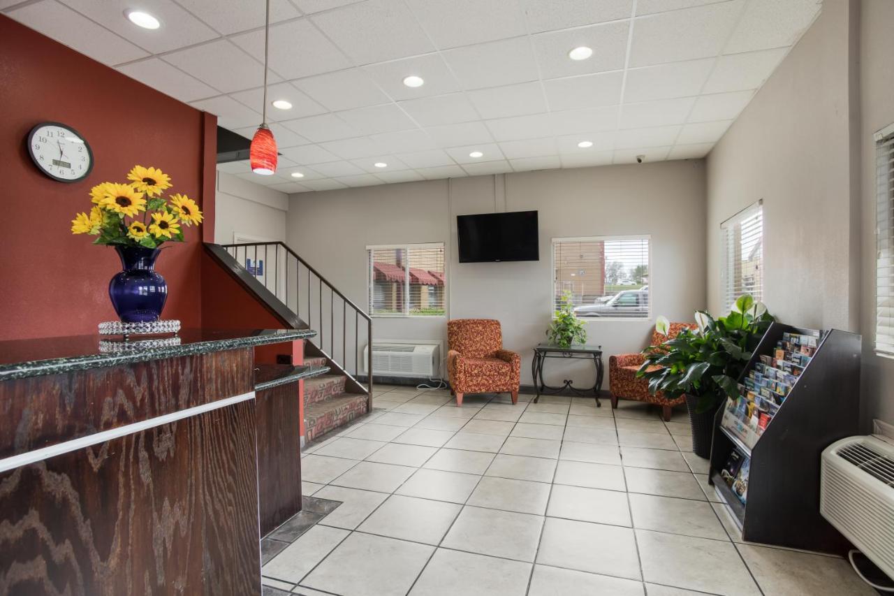 Americas Best Value Inn Tulsa I-44 Oakhurst Kültér fotó