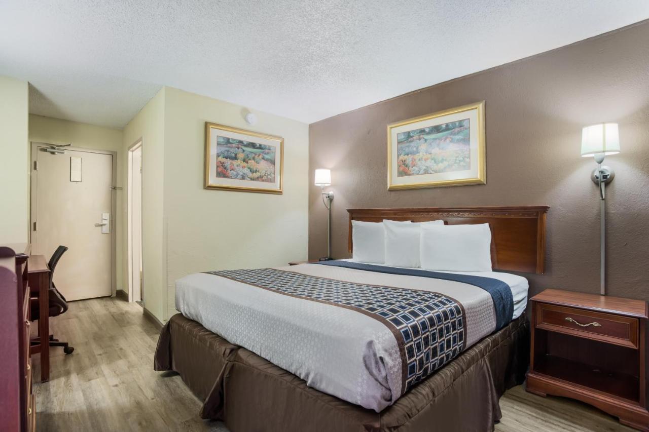 Americas Best Value Inn Tulsa I-44 Oakhurst Kültér fotó